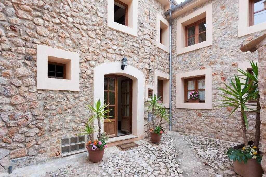 Casa With Air Conditioning And A Roof Terrace With Great Views *