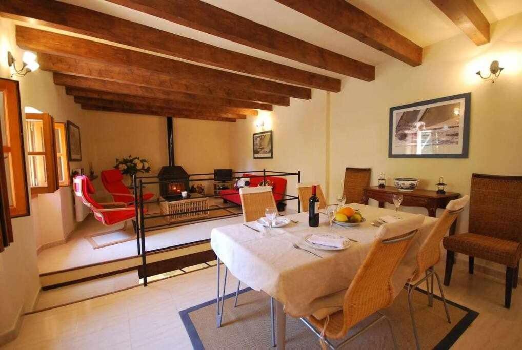 Casa With Air Conditioning And A Roof Terrace With Great Views Semesterbostad Fornalutx
